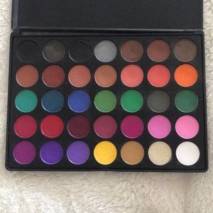 Morphe 35C color pallete